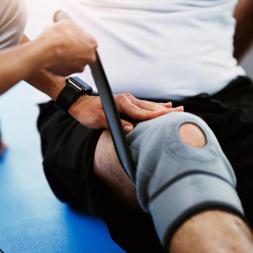 braces-and-compression-stockings-Elite-Sports-Physio-and-Massage-Chilliwac